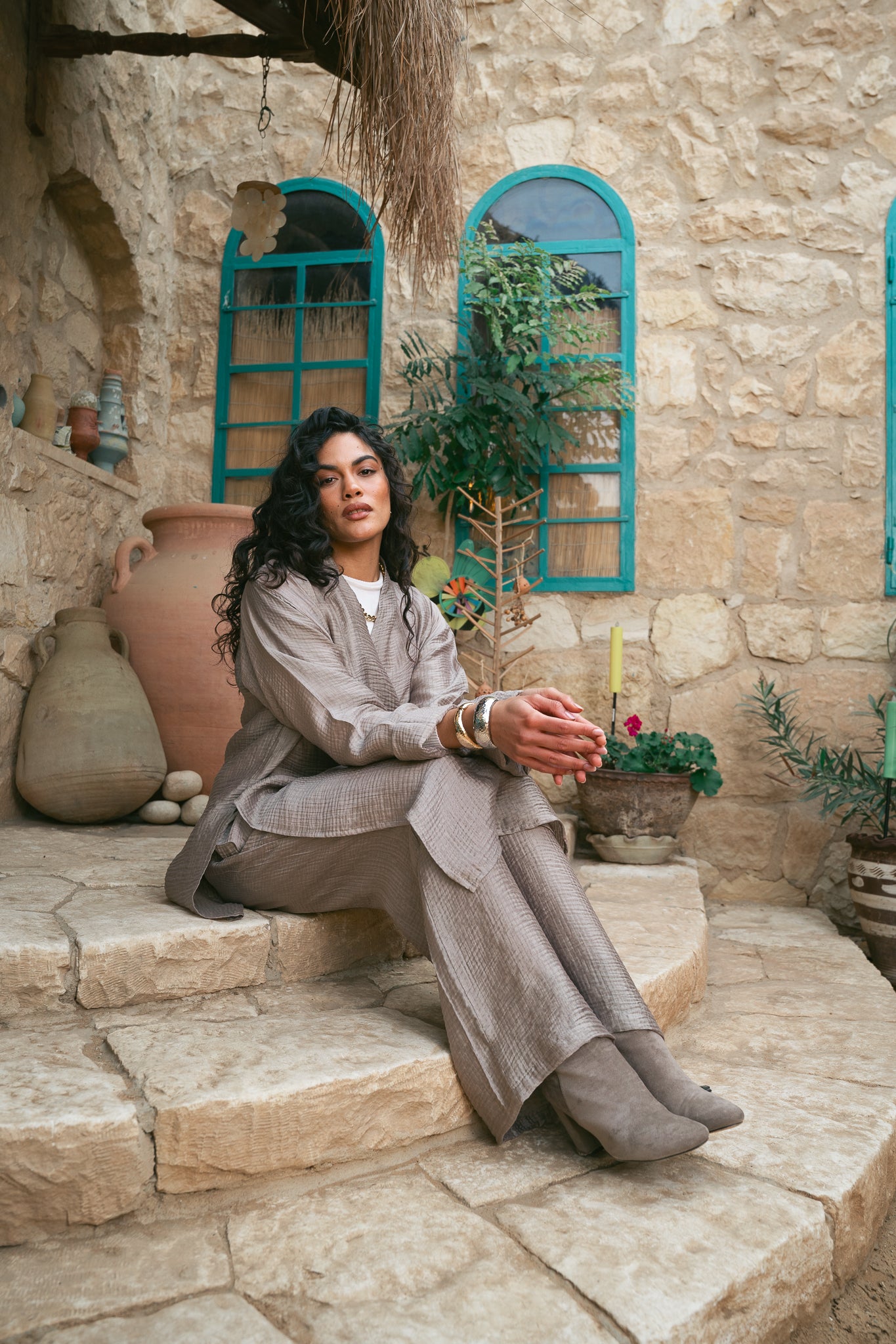 The Sunlight Set in cafe