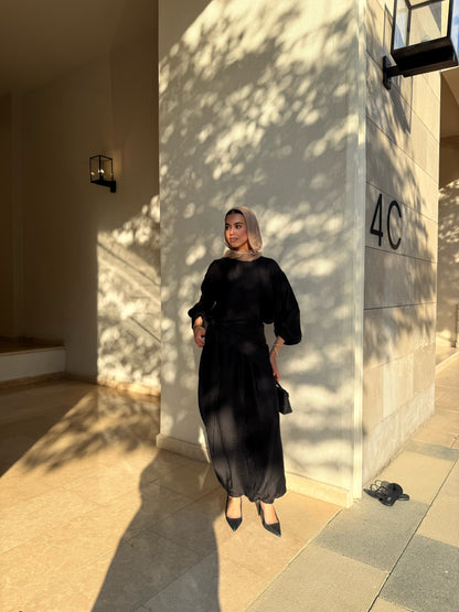 Zola set in Black