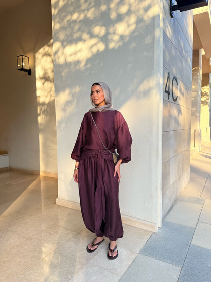 Zola set in Maroon