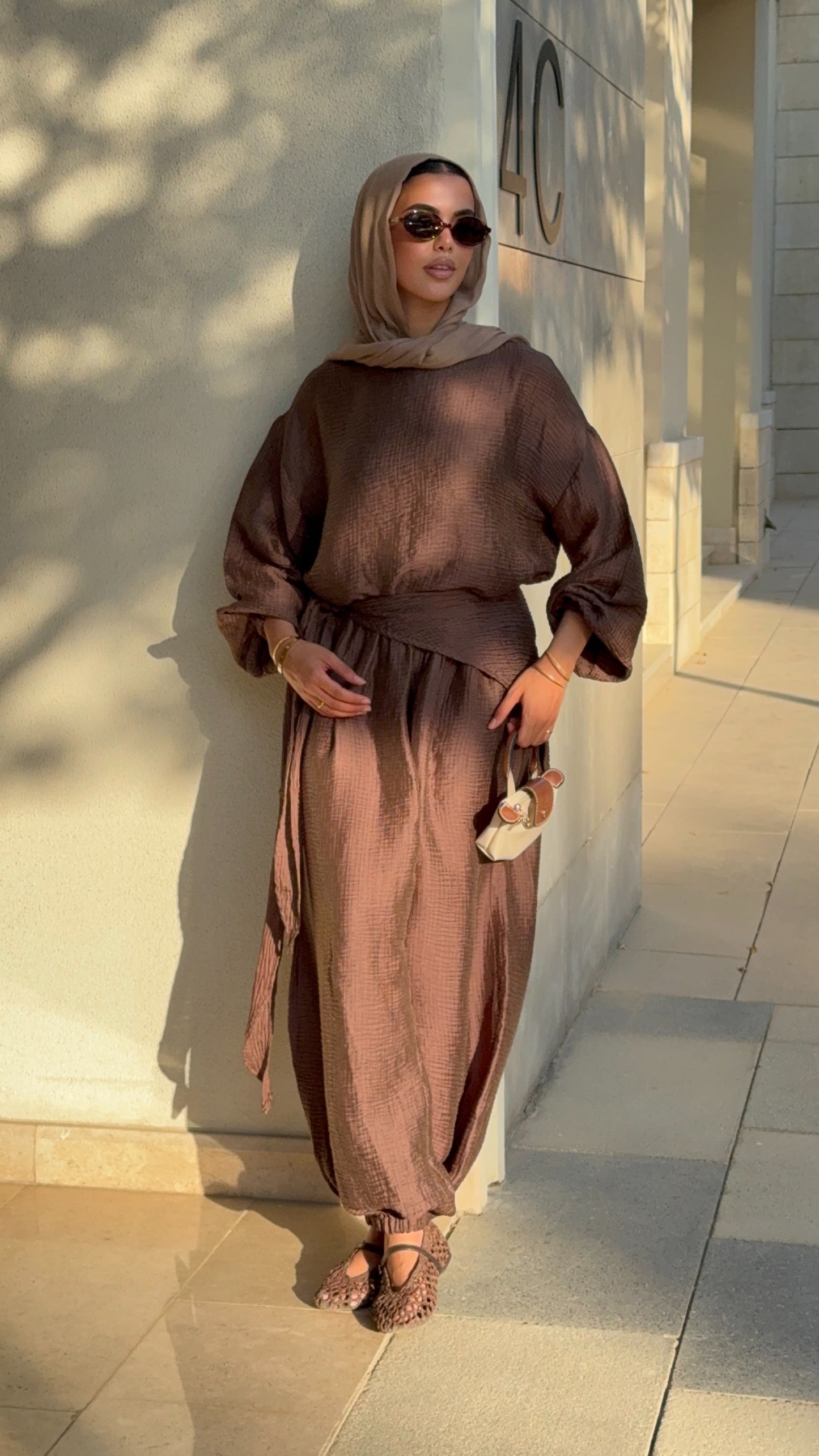 Zola set in Brown