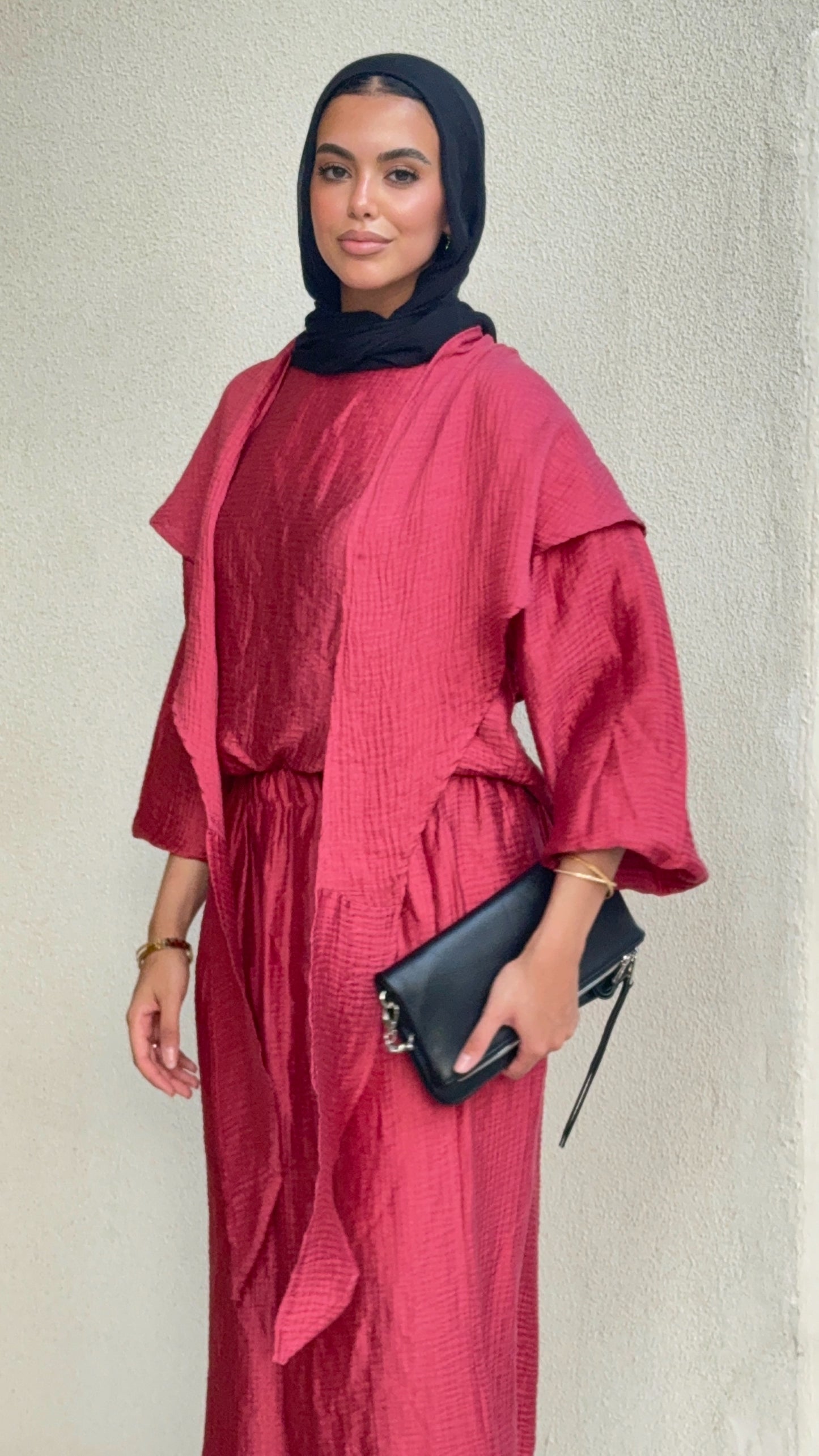 Zola set in Red
