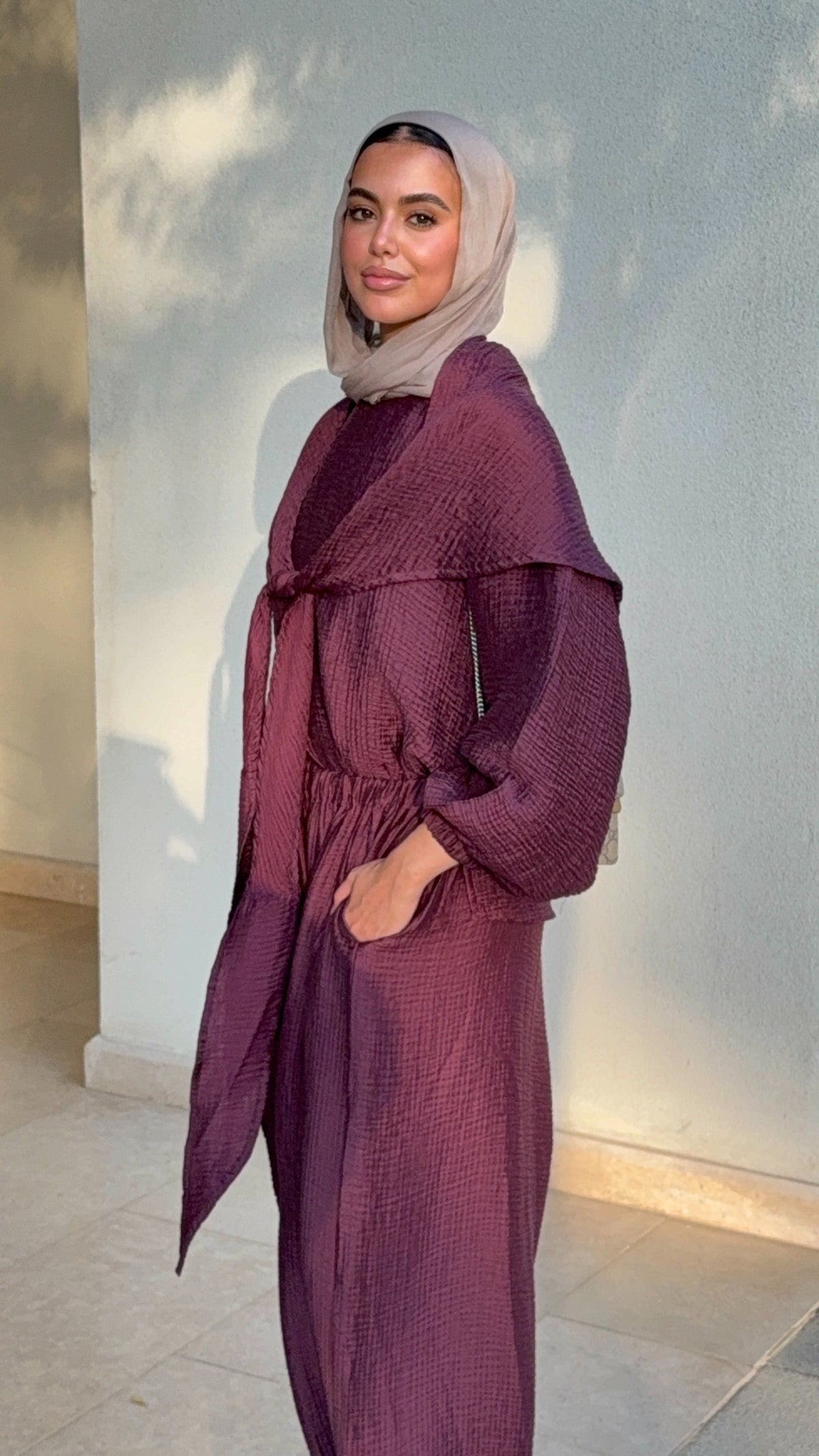 Zola set in Maroon
