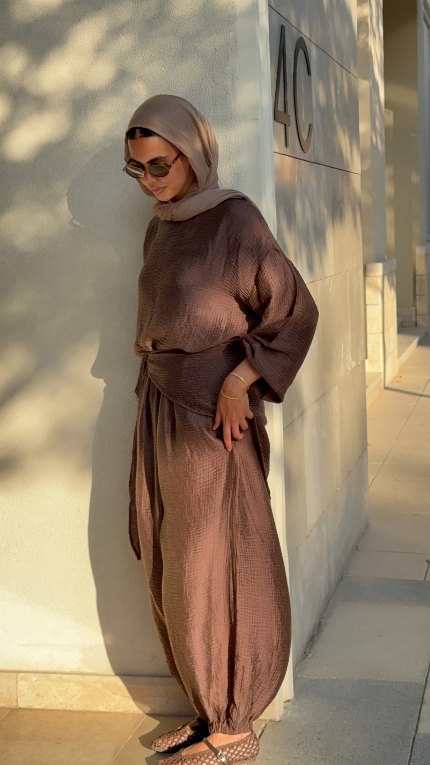 Zola set in Brown