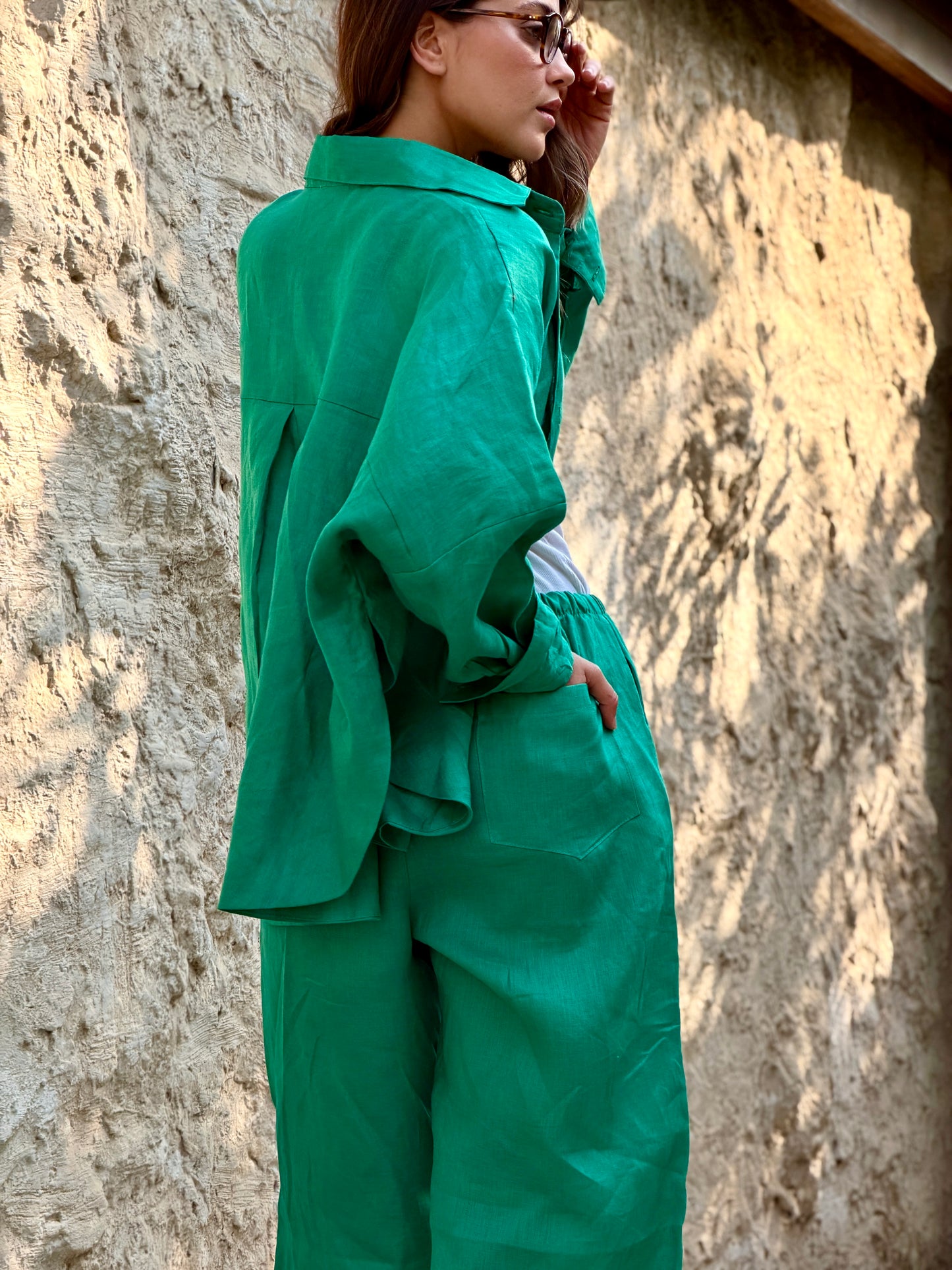 Linen round shirt in green
