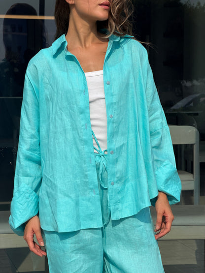 Linen round shirt in Aqua