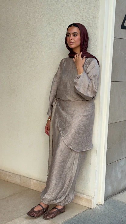 Zola set in Silver
