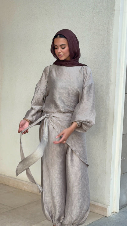 Zola set in Silver