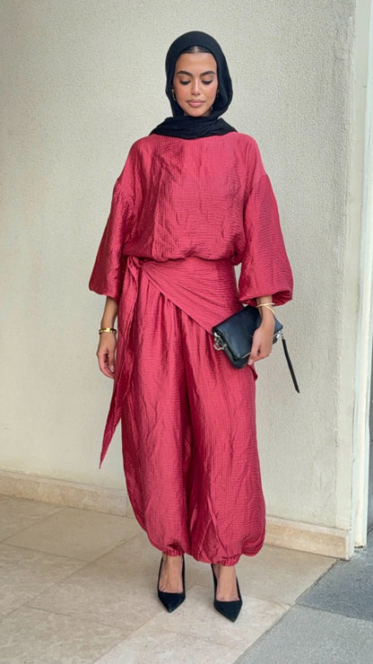Zola set in Red