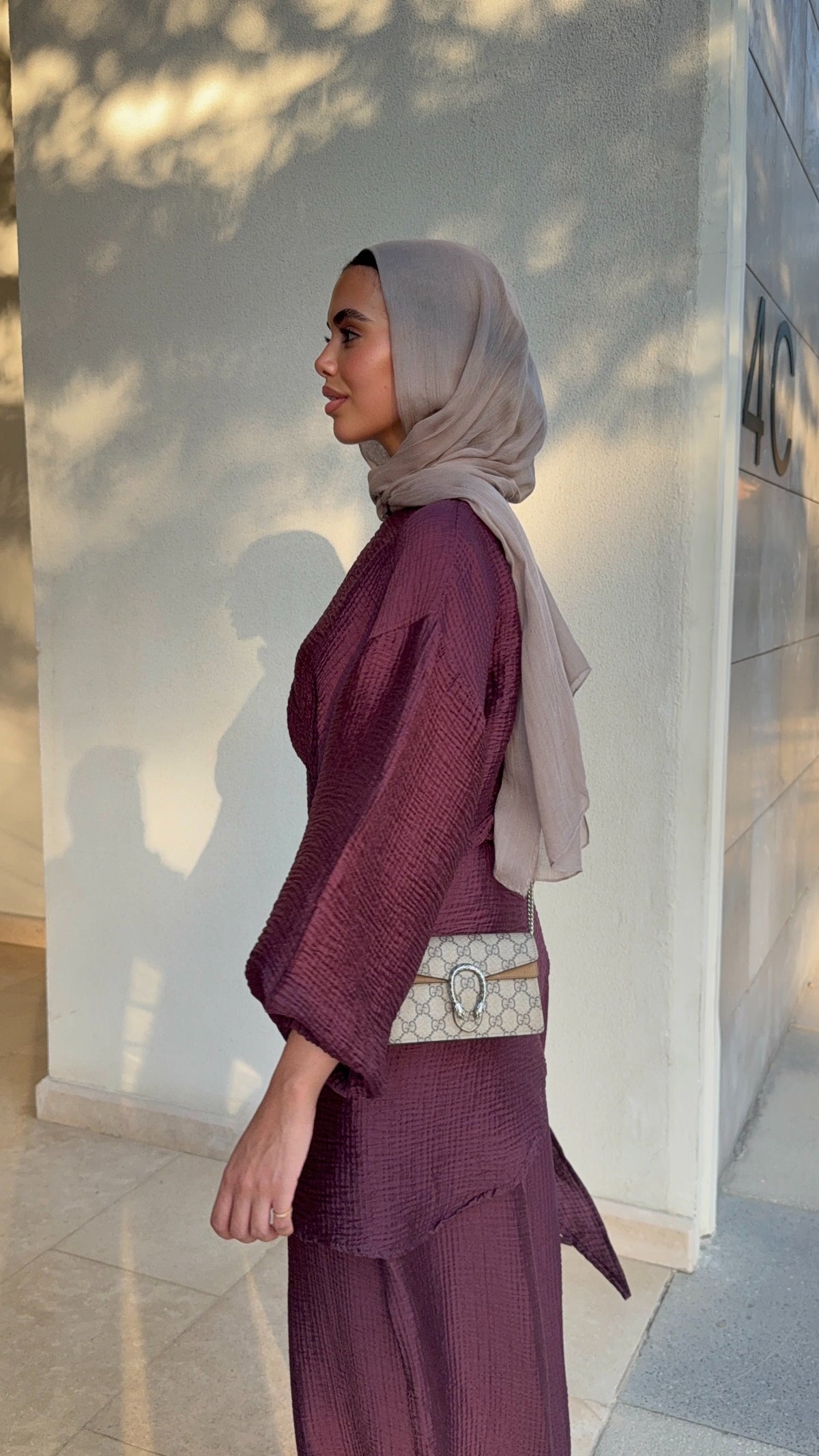 Zola set in Maroon