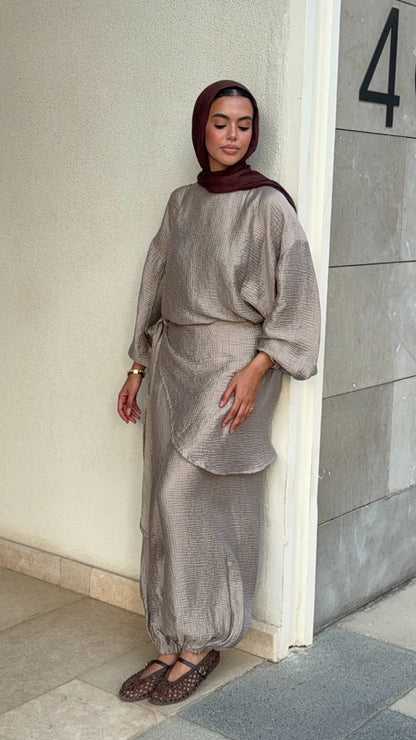 Zola set in Silver
