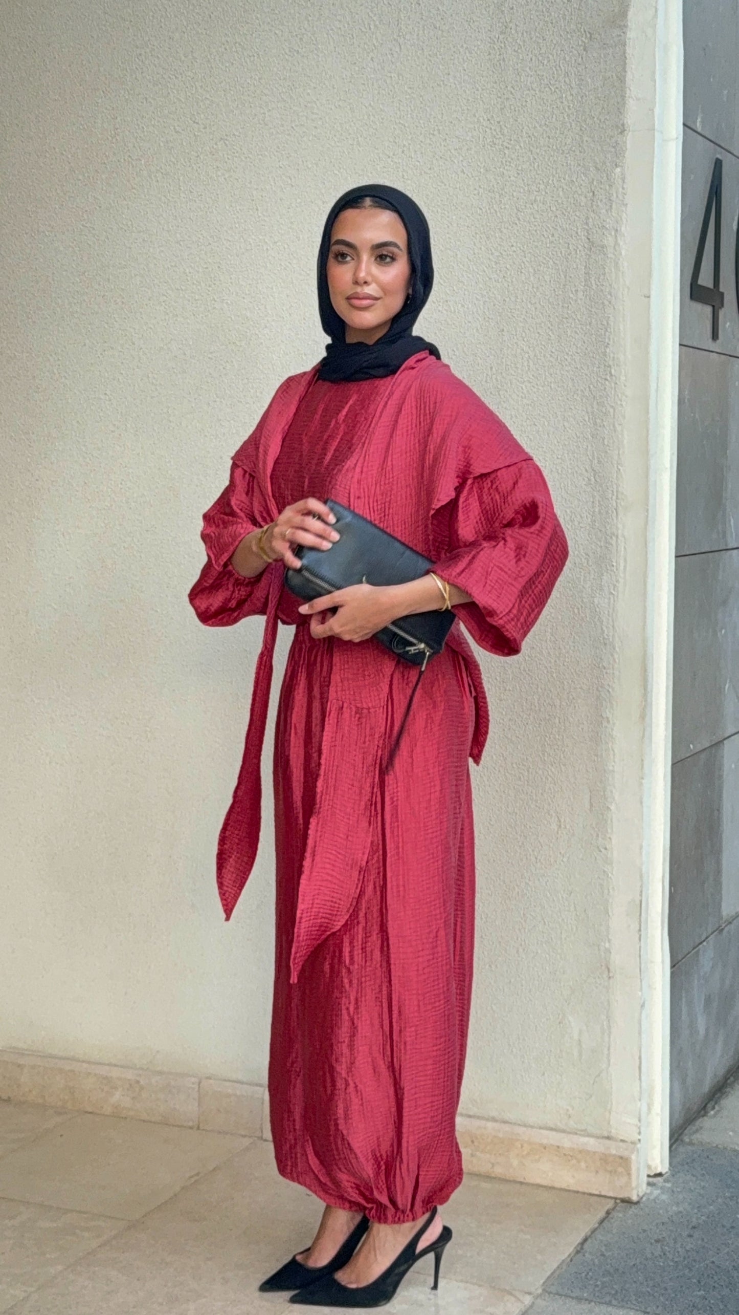 Zola set in Red