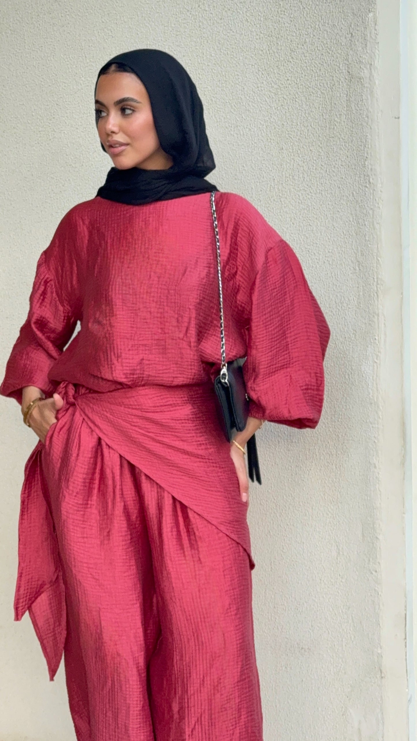 Zola set in Red