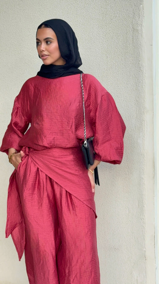 Zola set in Red