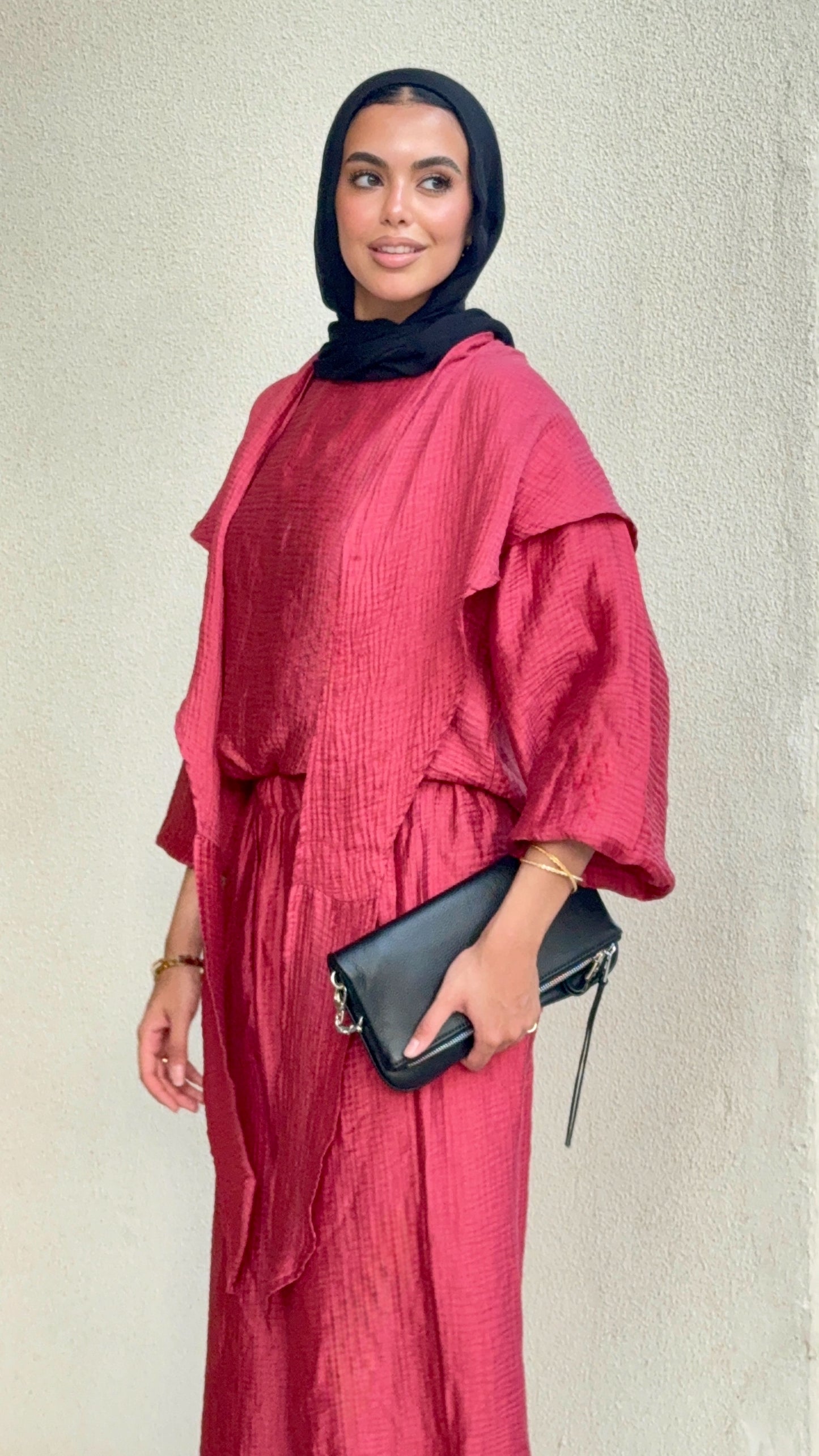 Zola set in Red