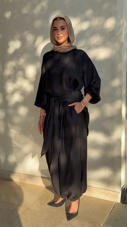 Zola set in Black