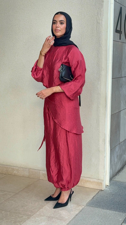 Zola set in Red