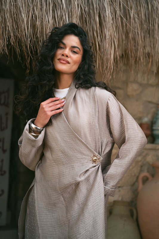 The Sunlight Set in cafe