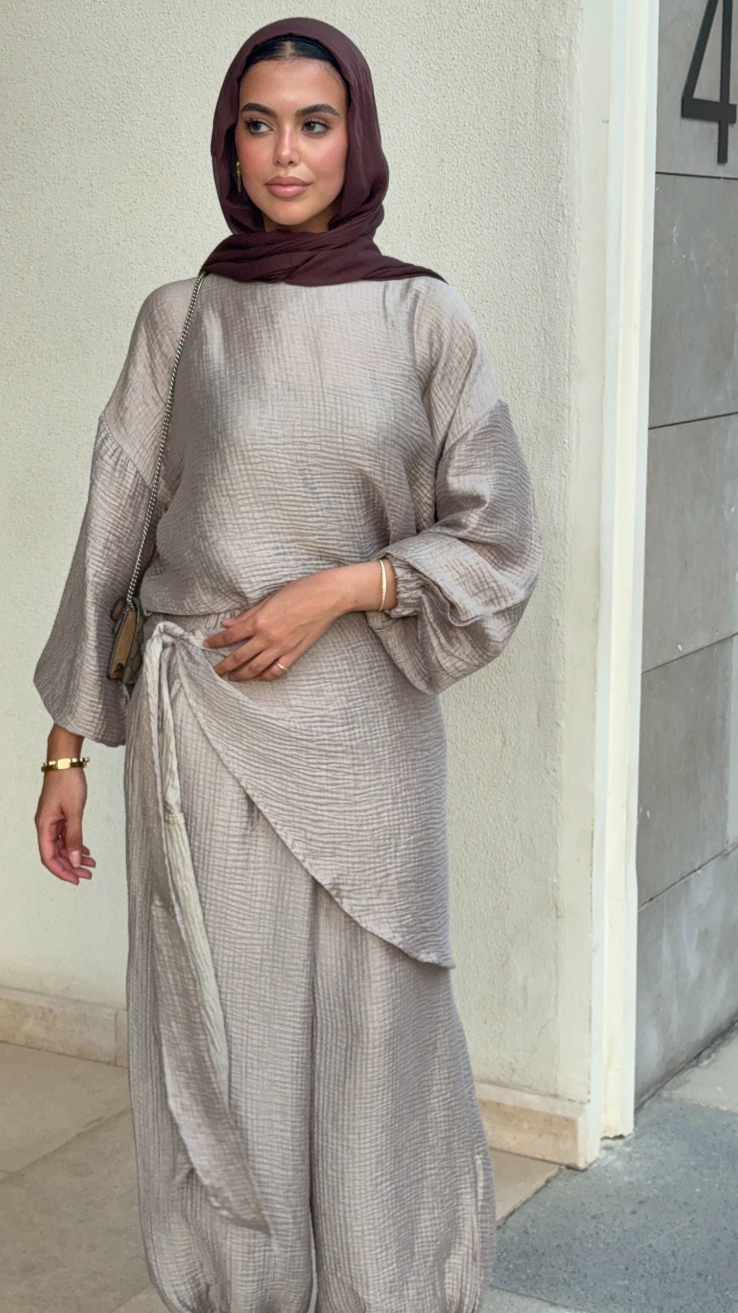 Zola set in Silver