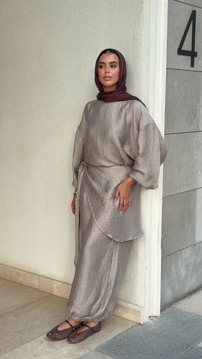 Zola set in Silver