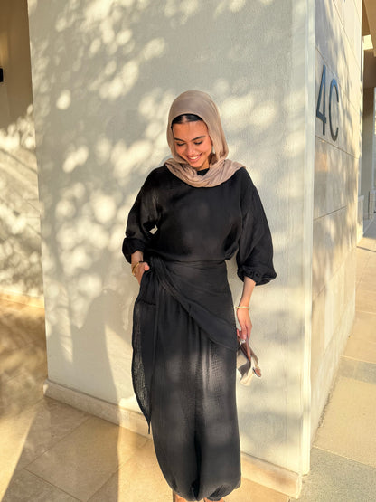 Zola set in Black
