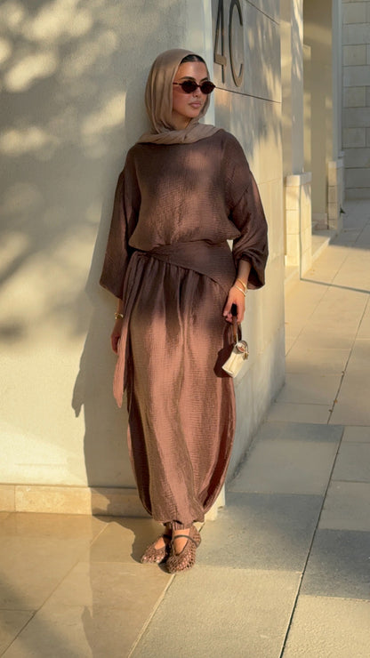 Zola set in Brown