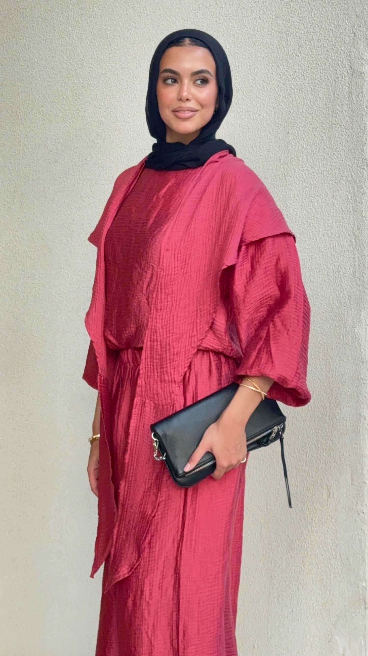 Zola set in Red