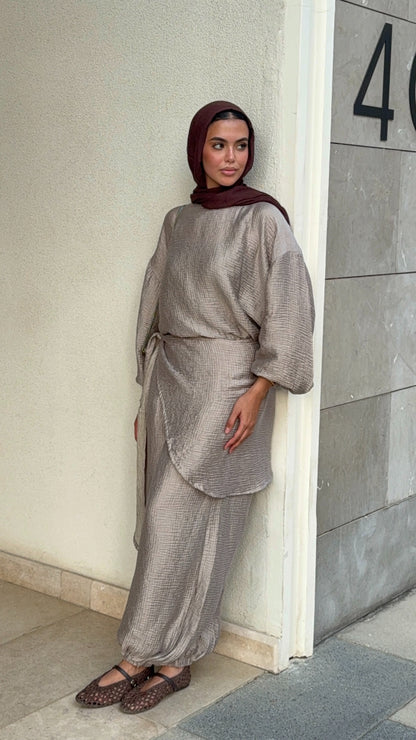 Zola set in Silver