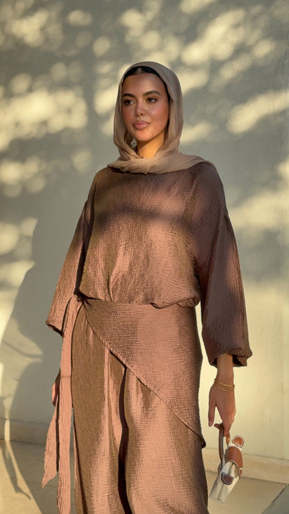 Zola set in Brown